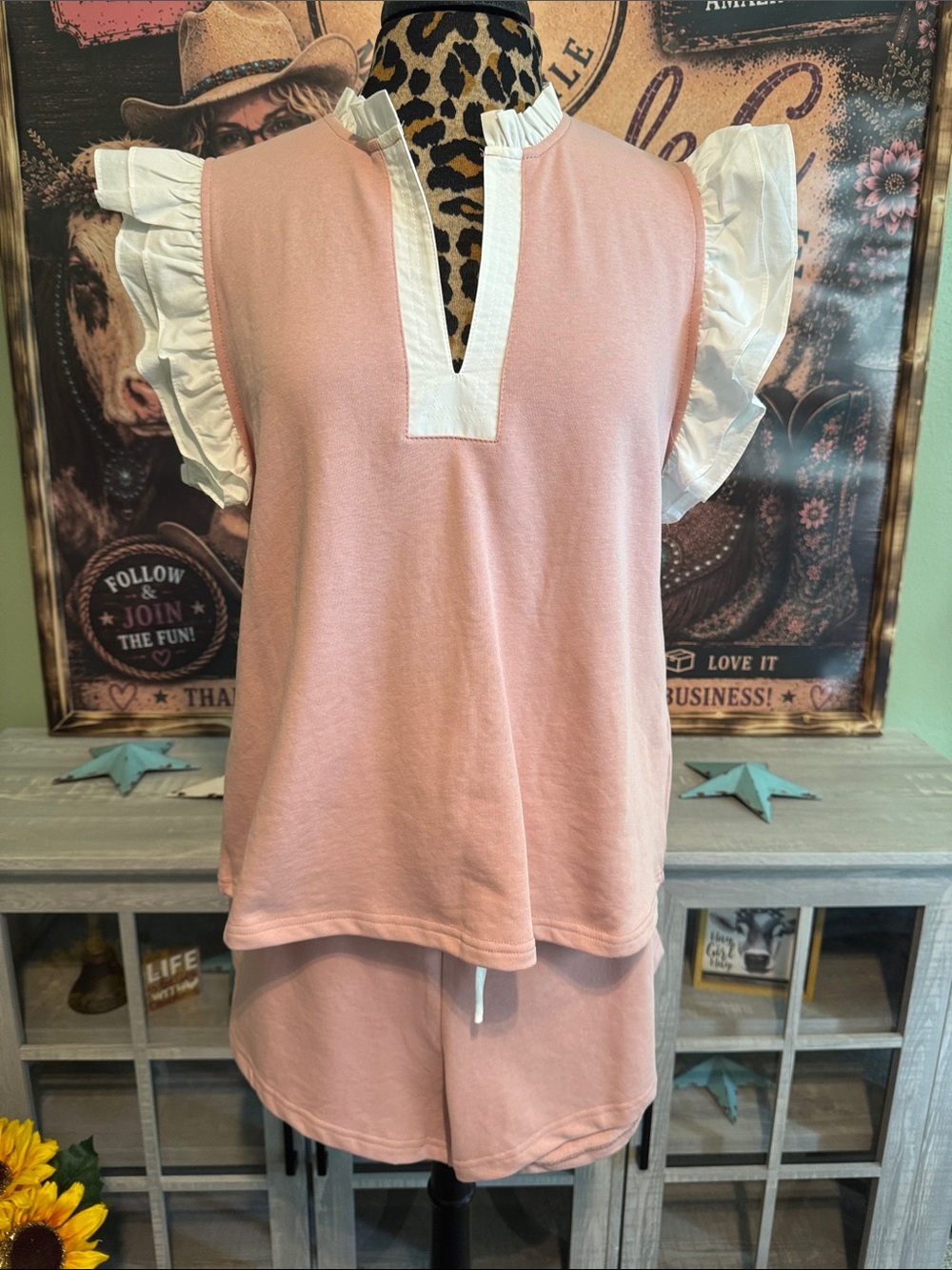 Anniewear Women's Pink Ruffle Sleeve Top/Short Set  Size XL